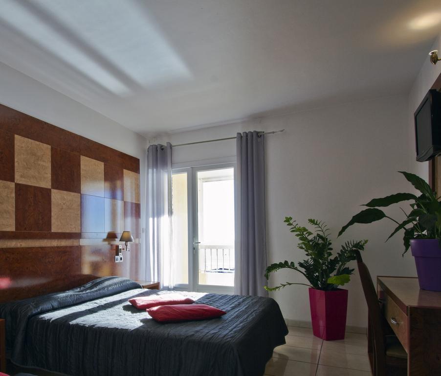 Hotel Le Richmont Marseillan  Quarto foto